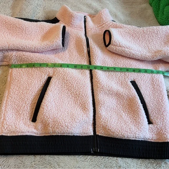 WOMANS UNDER ARMOUR TEDDY JACKET-XLARGE - Picture 5 of 6